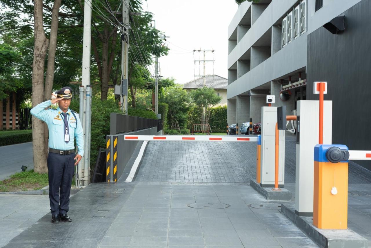 Q Box Hotel Bangkok Blossom SHA Plus Exterior foto